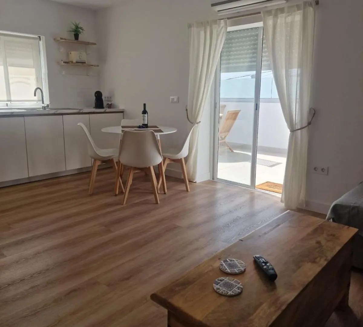 圣米格尔德阿沃纳La Casita De Emily - Reformada, Bien Situada Y Con Piscina Amplia别墅 度假居