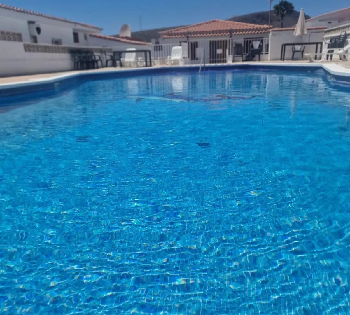 La Casita De Emily - Reformada, Bien Situada Y Con Piscina Amplia location